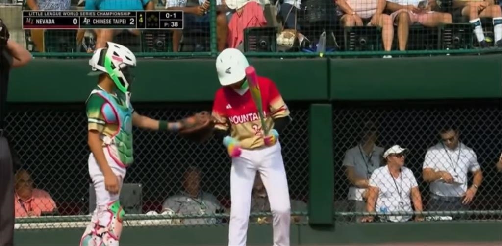 威廉波特／台灣小捕手見對手「拉鍊沒拉」貼心提醒　畫面曝光本人回應了！