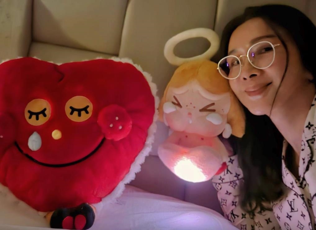 69歲陳美鳳「睡衣私房照」0遮上傳！浴室泡澡片「絕頂視角」全出賣