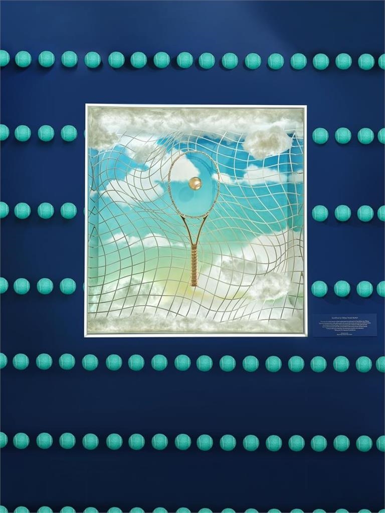 網球／看過黃金打造又鑲鑽的網球拍嗎？超大「Tiffany藍色網球」充滿濃濃時尚風