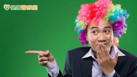 看別人倒楣就開心　又覺得自己像壞人？一次了解「幸災樂禍」的心理機制！