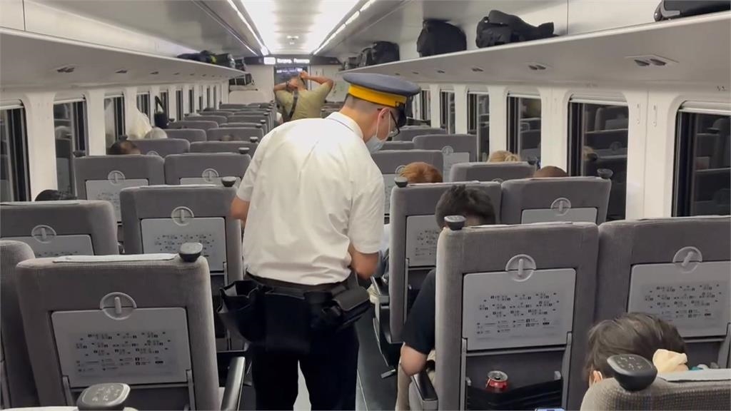 疑不滿列車長勸講電話大聲？　男客暴走嗆：我念法律的