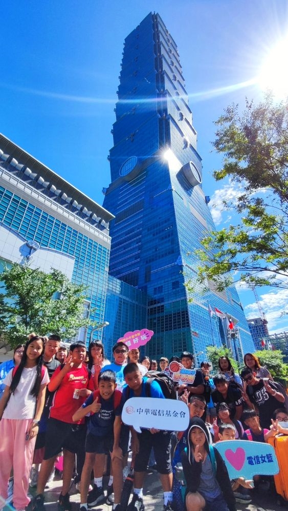 2025電信女籃夏令營  球員陪200位偏鄉孩子灌籃夢想