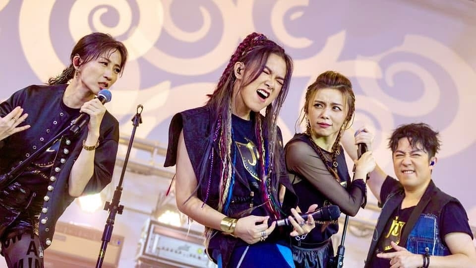 艾成告別式三週年 王瞳合體霸氣樂團獻唱 哽咽喊:他沒有缺席