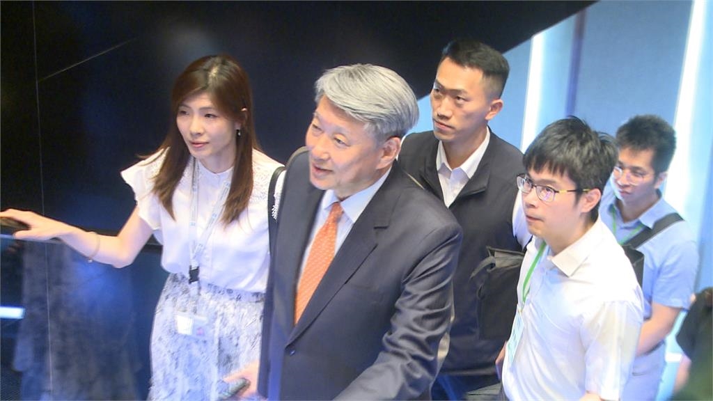 郭智輝因病辭經長？疑肝病變做"正子斷層掃描"