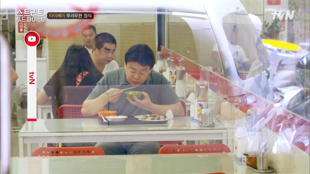 熱搜／三重「五燈獎豬腳飯」店名紀念「這一事」　黃仁勳、白種元都愛吃