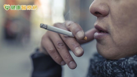 火燒心、吞不下？醫示警：恐是食道癌前兆　4大危險因子曝光