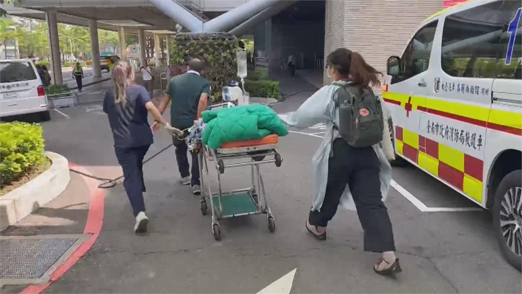 國道「紅斑馬、救護車」護送早產兒！貨車司機「0煞車跟拍」網歪樓：這1舉動…