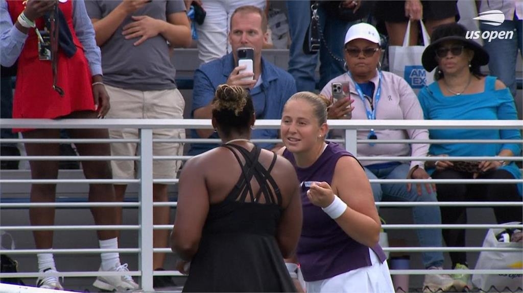 網球(影)/比賽結束握手後起口角! 謝淑薇前雙打搭檔「O妹」落敗罵對手沒水準