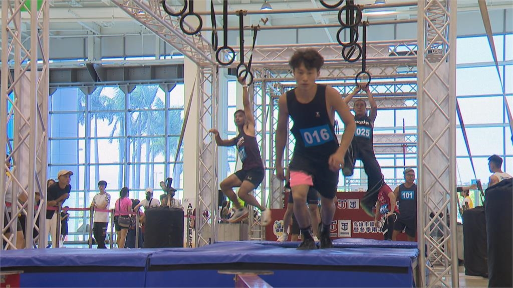 爬牆、拉單槓！　國際規格「體能障礙賽」首度登場高雄