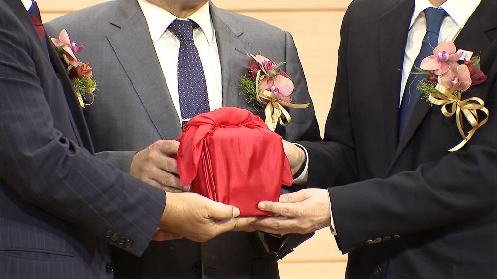 衛福部長交棒石崇良! 邱泰源:續實踐賴總統"健康台灣"