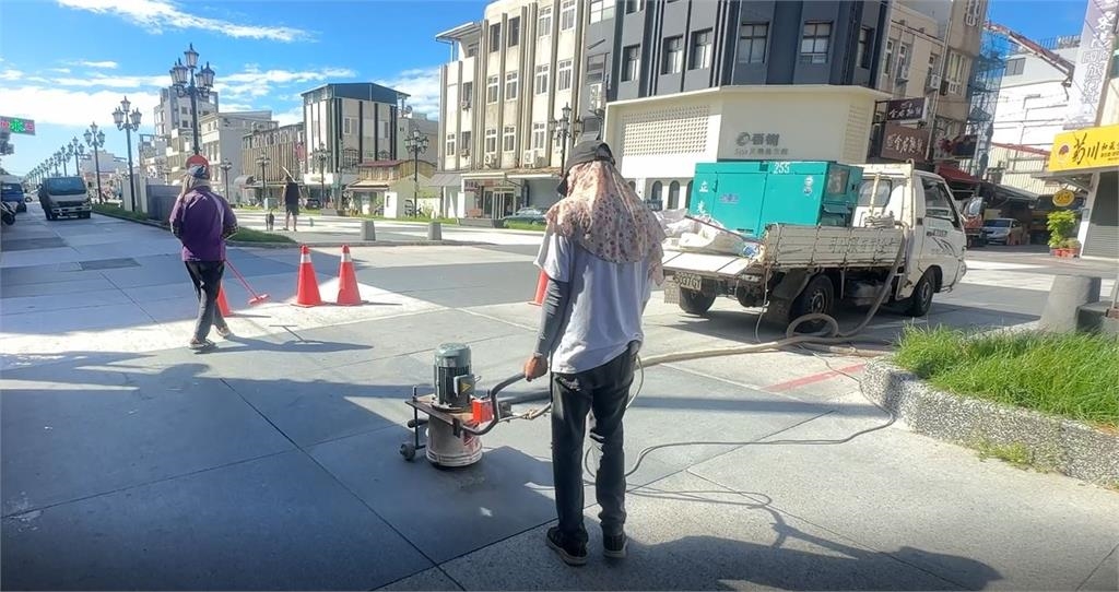 花蓮日出大道騎士頻摔車　路斜又滑諷「香斜大道」