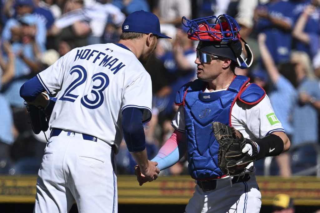 MLB(影)／「薛蛇」先發狀況不佳　幸好藍鳥牛棚穩住避免被「酒鬼」橫掃