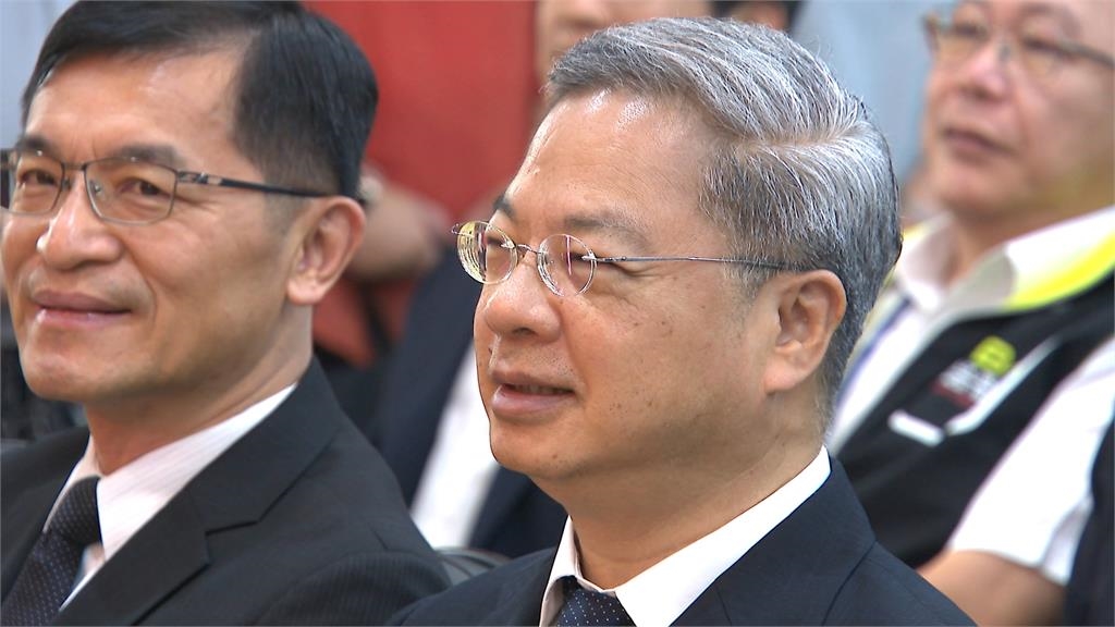 上任即救火卓揆親送8個字 經長龔明鑫「開心又壓力大」