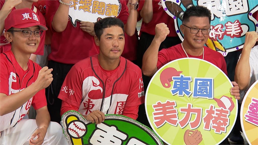 小學開學日迎新生！　東園國小奪冠棒球隊變「學弟妹偶像」