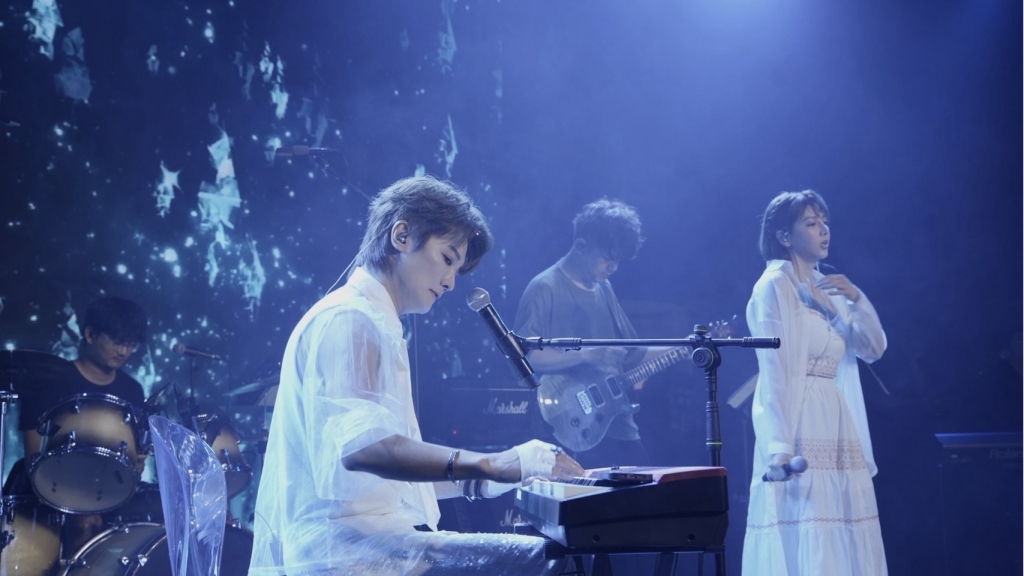 阿沁演唱會「愛的小夥伴」驚喜登台掀回憶! 粉絲敲碗「FIR合體」他這樣說
