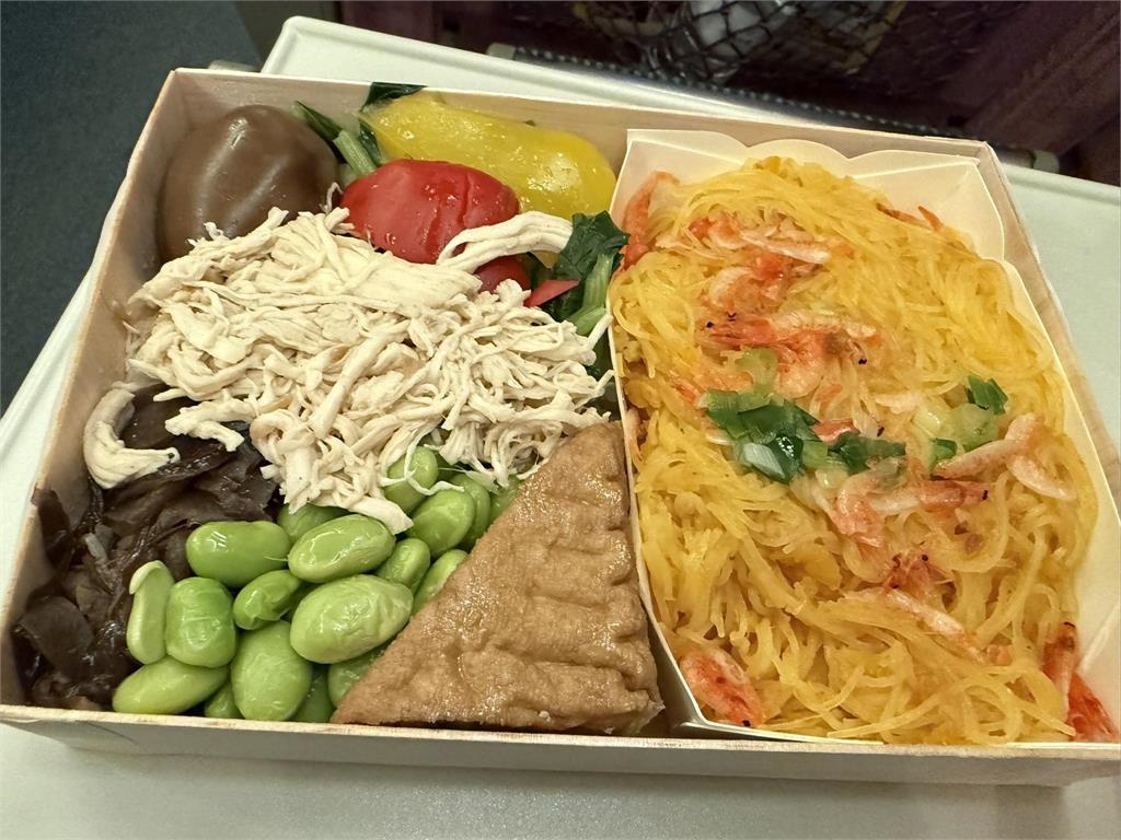 李明川開箱新「高鐵便當」原地大驚豔!曝2關鍵秒吐槽台鐵:我變心了