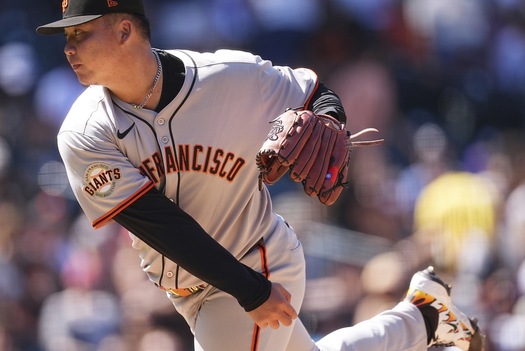 MLB(影)／強！ 鄧愷威先發5.1局飆8K 　率巨人擊敗落磯奪勝投