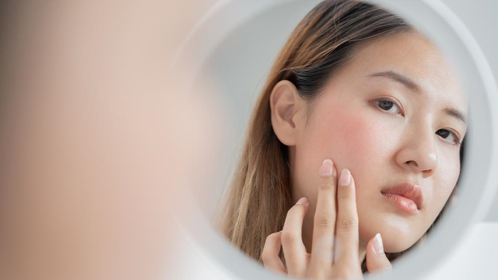 出差旅行必備「肌膚乖乖水」！閨蜜圈都在囤的保養旅行組，一次搞定外油內乾、脫妝浮粉