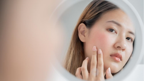 出差旅行必備「肌膚乖乖水」！閨蜜圈都在囤的保養旅行組，一次搞定外油內乾、脫妝浮粉