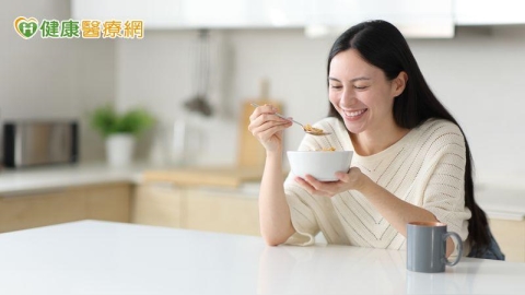 睡眠專家推「好眠菜單」　一日三餐「這樣吃」白天有精力、晚上睡得好