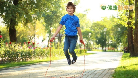 10歲男童骨齡超標還養出A罩杯　不靠藥物逆轉發育危機