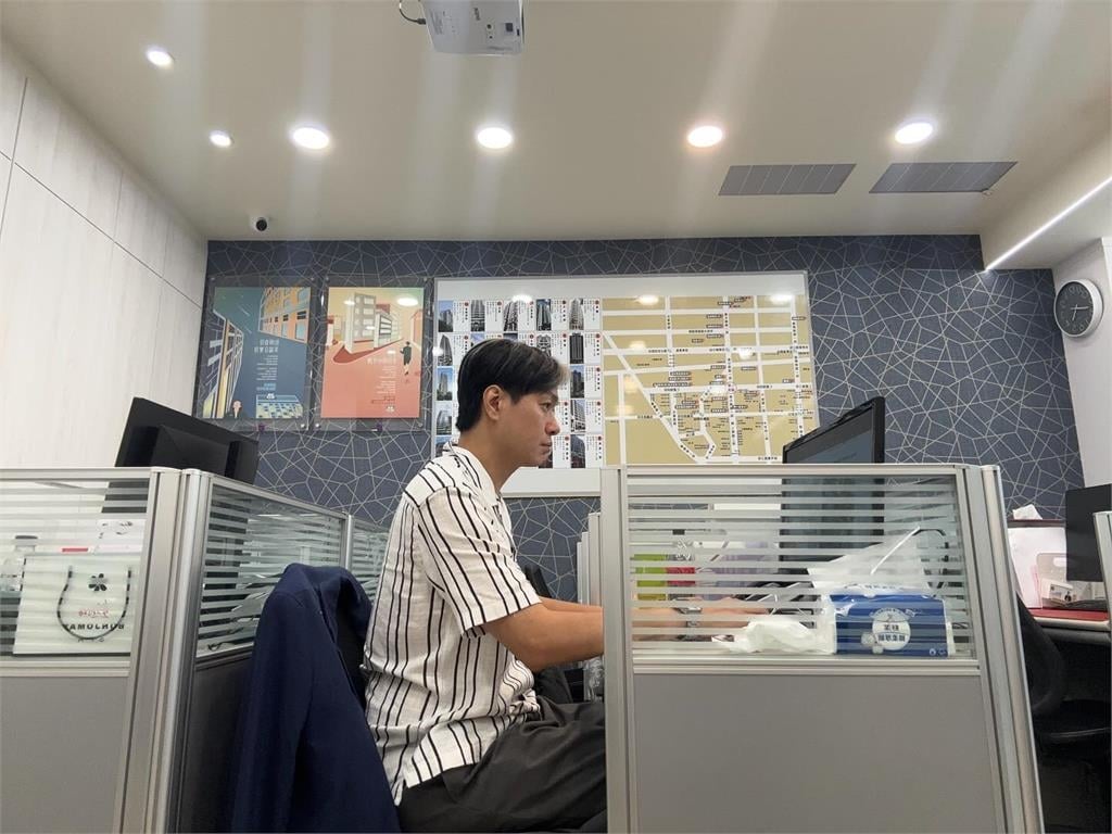 強辯樂團主唱轉戰房仲「慘被潑冷水」!大嘆「成地獄倒霉鬼」揭心聲