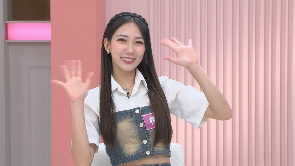 《姊妹亮起來》阿翔國外偶遇台灣地陪來電要他請吃飯！還帶全家一起出席