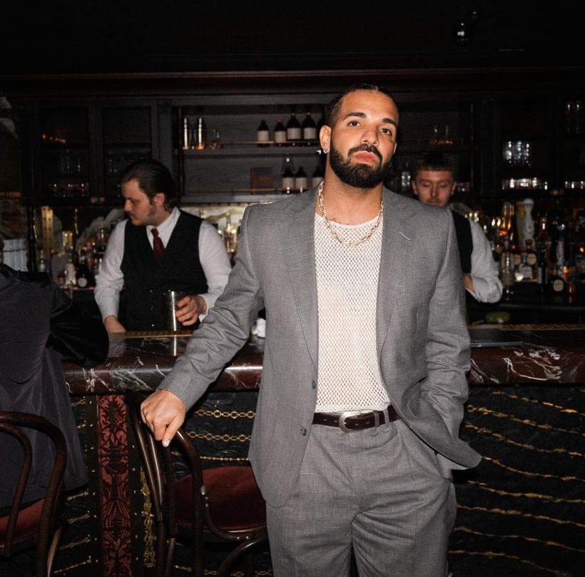 美網(影)/球王辛納賽前胡鬧仍輕鬆晉4強 「德瑞克魔咒」恐成奪冠障礙?