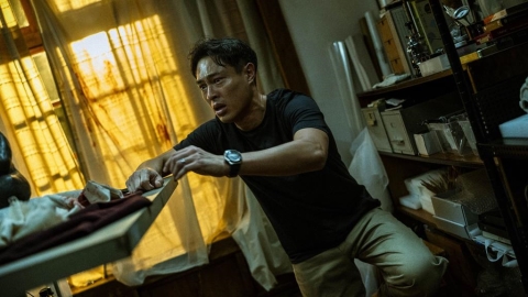 《泥娃娃》揭恐怖童謠禁忌!楊祐寧親見孕妻中邪 半夜怪異行徑嚇慘他