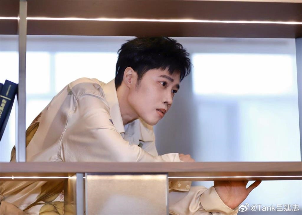 習近平說溜嘴「器官移植」直播全放送!Tank突發「1貼文」網嚇瘋:毛骨悚然