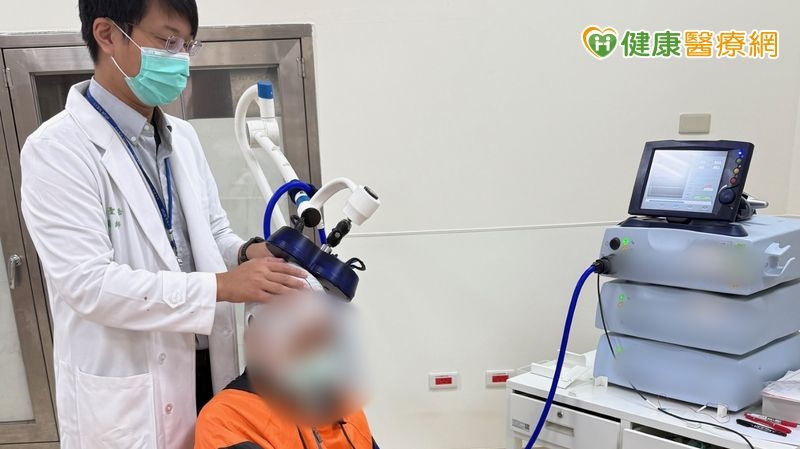 45歲男長期加班突中風　跨專業復健照顧助恢復