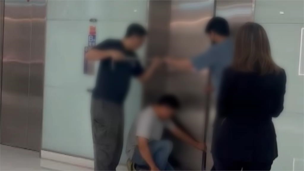 又故障!台中大遠百四民眾受困電梯 2週故障3次!業者致歉將再次檢查