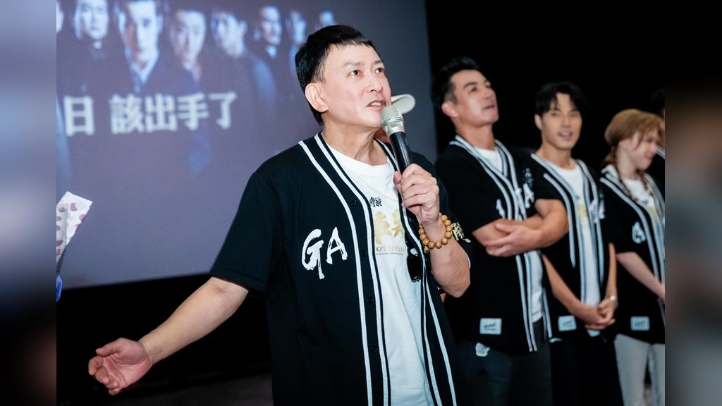 王識賢現身雲林開唱！合體「天團成員」不藏了 他喊一句話粉絲暴動：要加入了嗎