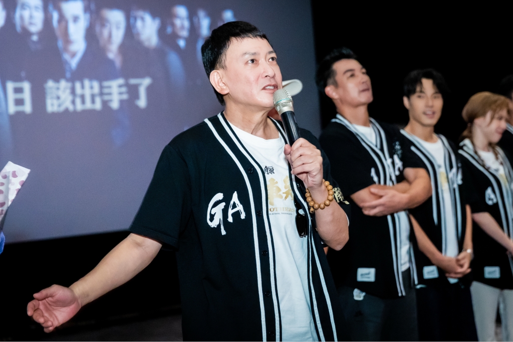 王識賢現身雲林開唱!合體「天團成員」不藏了 他喊一句話粉絲暴動:要加入了嗎