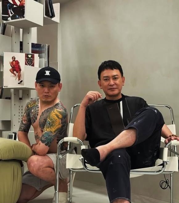 春風開監視器驚見「王世賢超兇」按電鈴!嚇喊「來衝場」高捷急勸:以和為貴