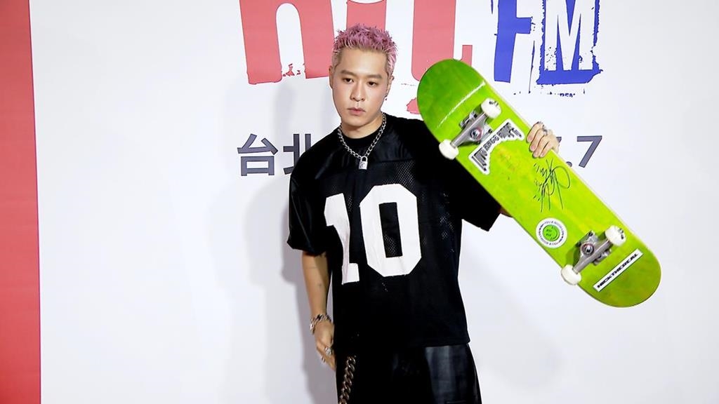 周湯豪睽違3年回歸歌壇！　甩肉5公斤帥翻　自曝是超級I人