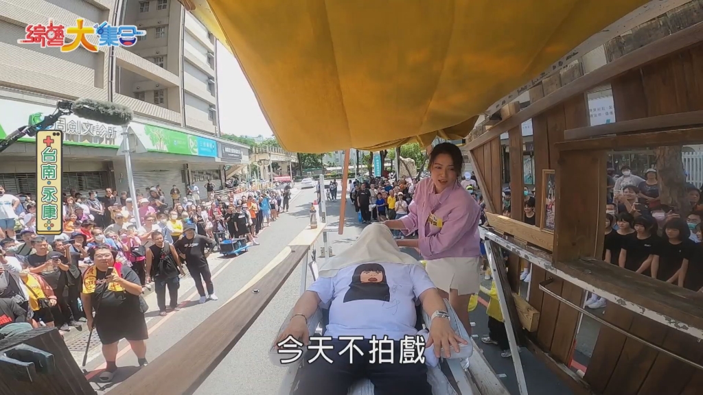 蘇晏霈「現身街頭」變洗頭工！演藝圈大哥震驚發聲 本人證實了：不是拍戲