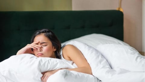 溫柔面對更年期：營養師解析停經前10大徵兆與飲食策略