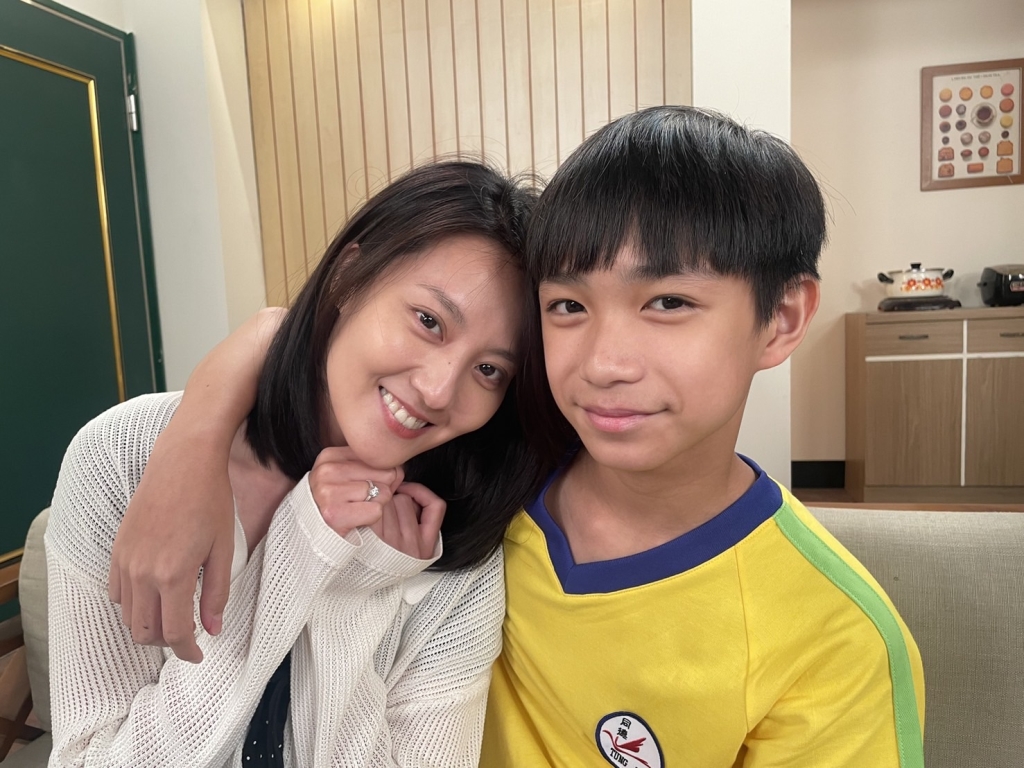 《好運來》吳東諺轉行「跑外送」扛家計!顏曉筠當媽了 甜擁帥兒子