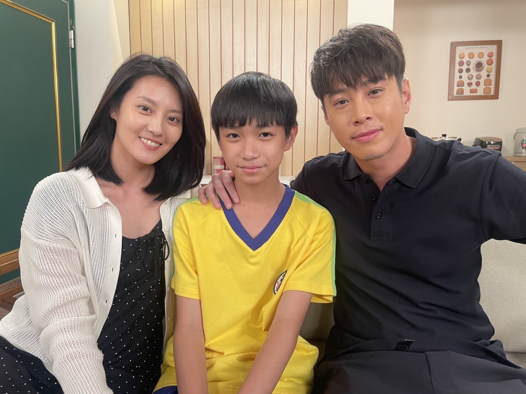 《好運來》吳東諺轉行「跑外送」扛家計!顏曉筠當媽了 甜擁帥兒子