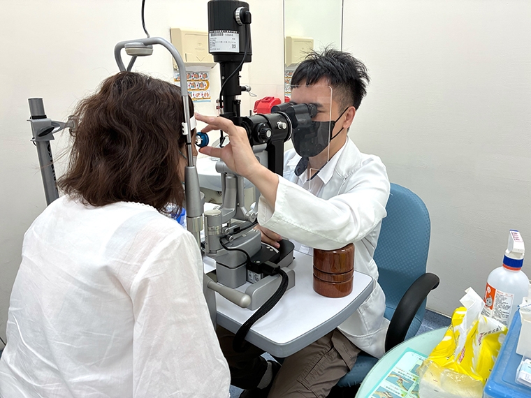 視力模糊別拖！視網膜剝離逾2週 恐致永久性視力損害