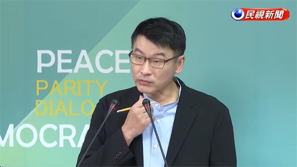  不只護照…舔共應志宏「開剪健保卡」！猛讚「祖國醫保」下秒慘遭中網2句打臉糗了