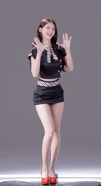 李雅英化身AI公仔大跳上車舞「來囉來囉」　吸5.9萬人嗨翻：哪裡排隊上車？