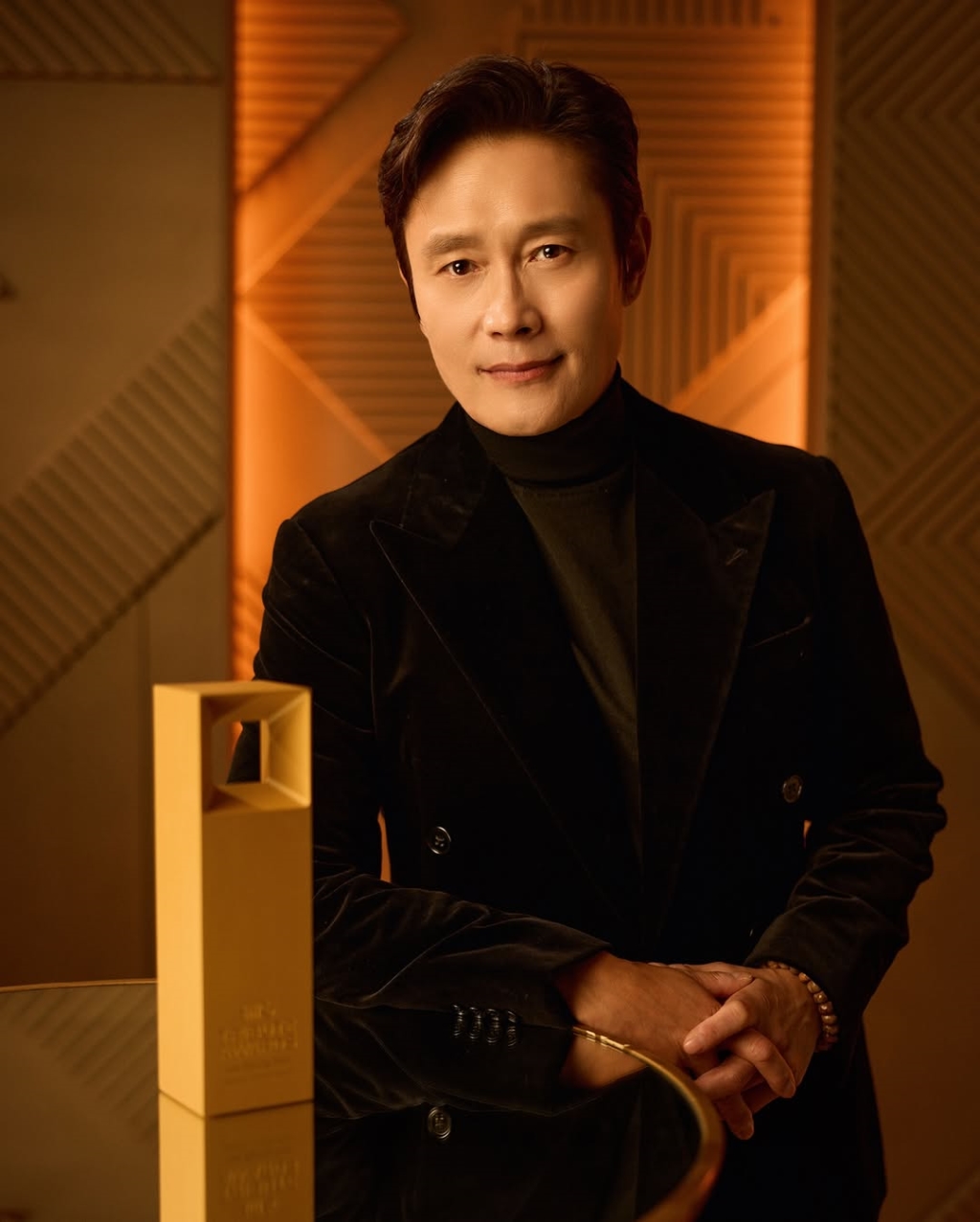 韓國第一人!李炳憲獲頒多倫多影展「特別貢獻獎」 感謝導演朴贊郁助圓夢
