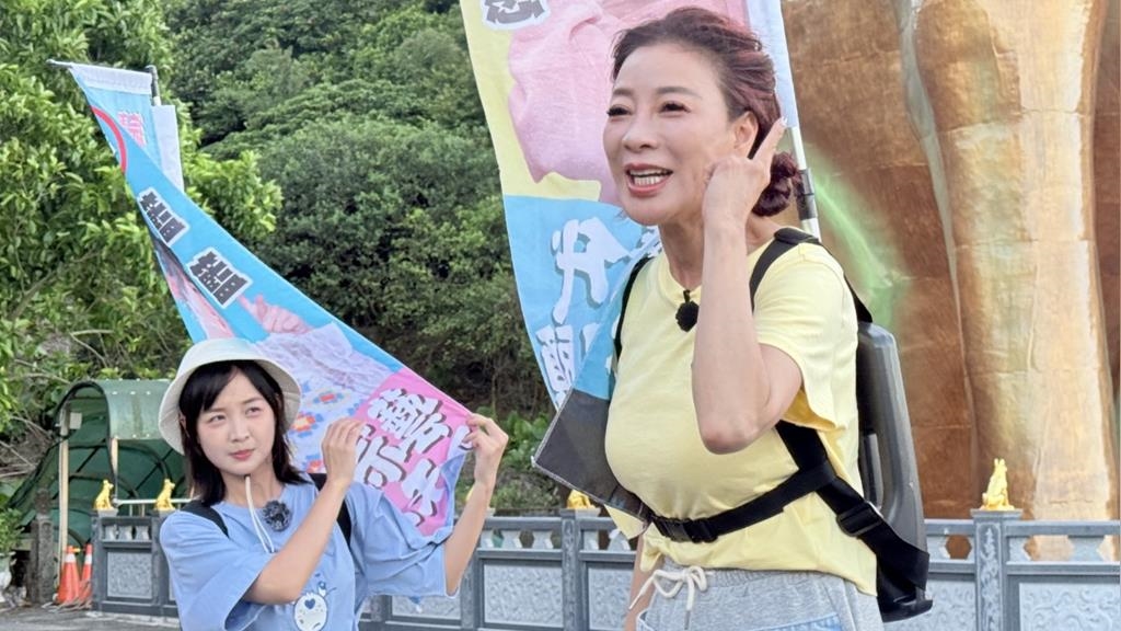 60歲楊繡惠改當外景主播！初亮相模樣曝光 出包畫面慘被放送