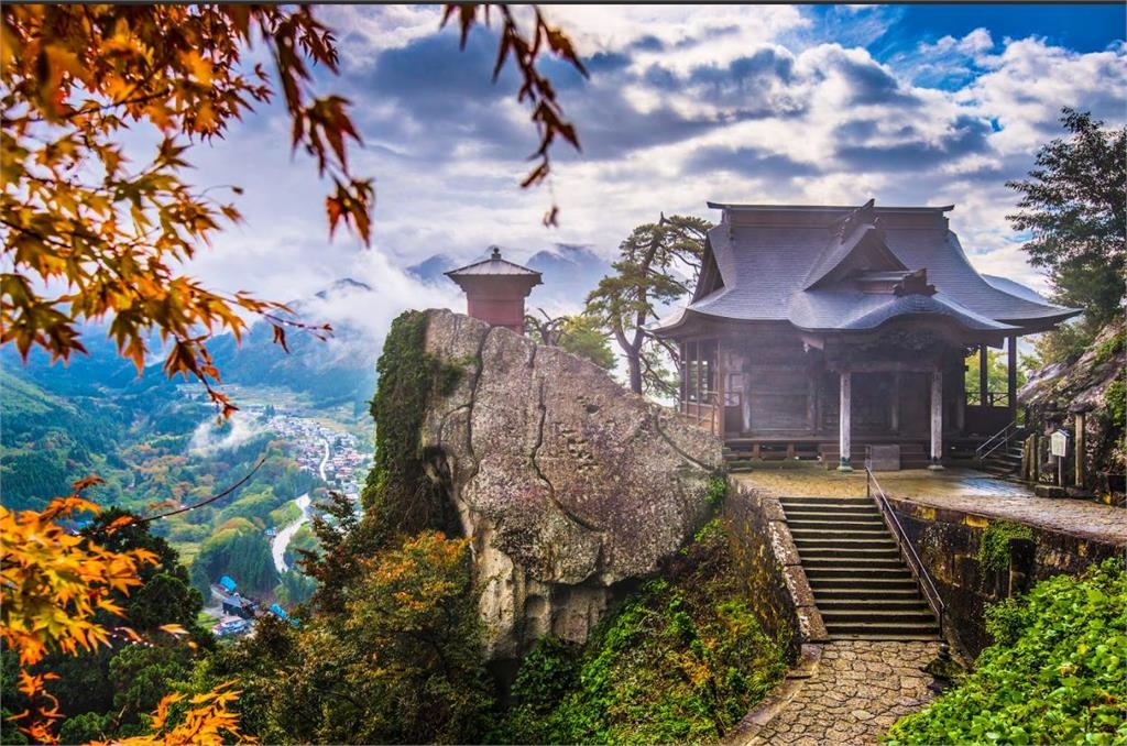 雄獅推星空、煙火、鐵道三大賞楓玩法獨包日本立山飯店觀群星 釜山秋遊璀璨煙火秀