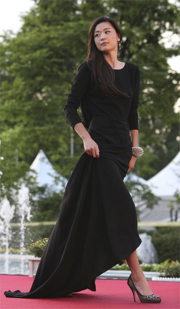 全智賢新戲「這1句台詞」小粉紅全受不了！怒抵制：千頌伊形象全碎