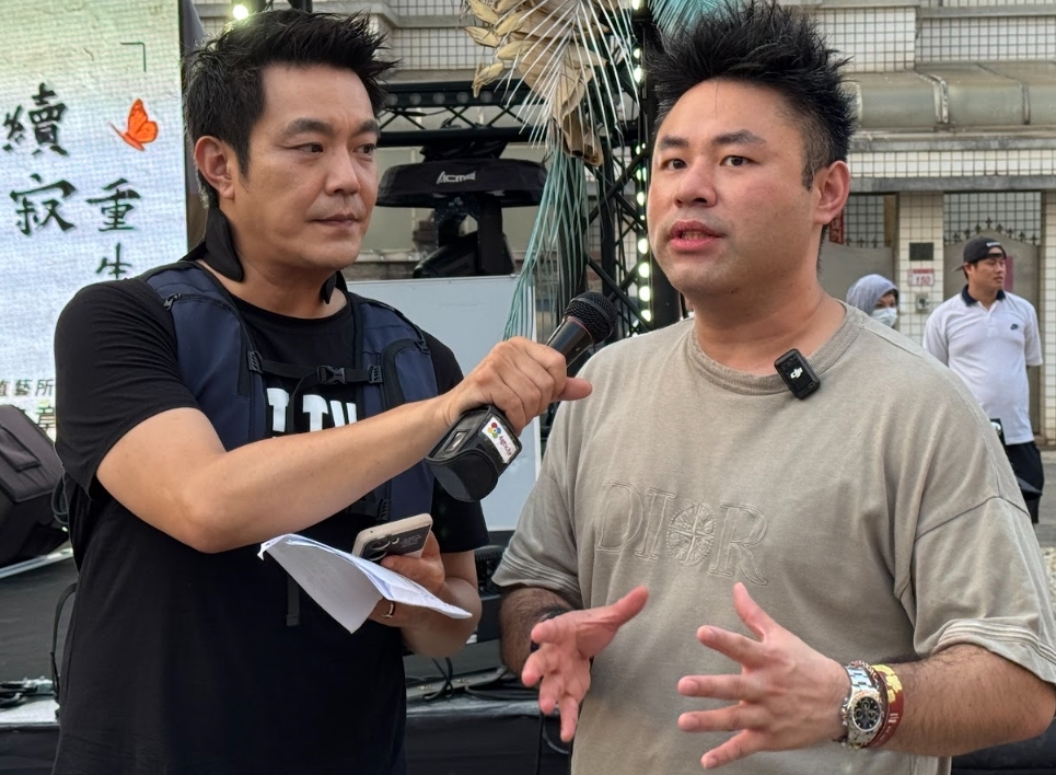 超硬派嘉年華!建商辦「工地勇士」大賽 3噸沙包搬到爽 藝人也撩下去