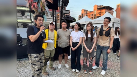 超硬派嘉年華！建商辦「工地勇士」大賽 3噸沙包搬到爽 藝人也撩下去