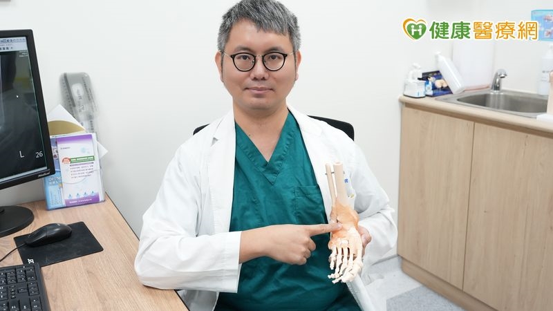 六旬早餐嬤足踝畸形痛到跛行　「1治療」助恢復行動、重回崗位
